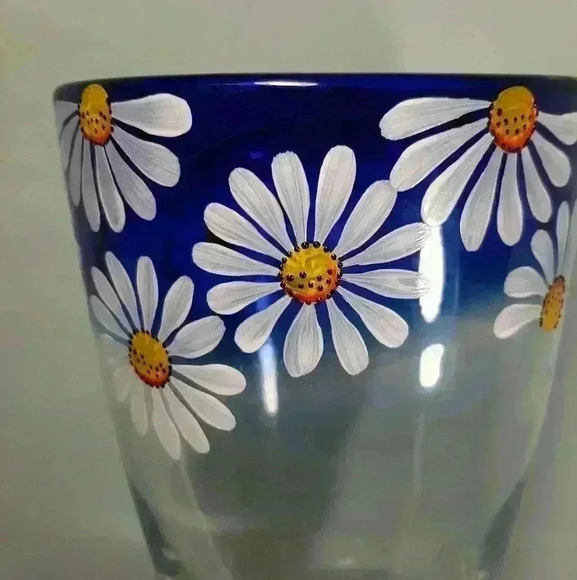 Hand painted art glass vase. Cobalt blue and clear glass with raised daisies. - Picture 4 of 5